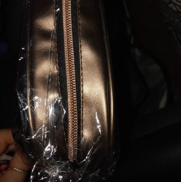 Sienna Mae Bronze Zipper Cosmetics Bag NWT - Picture 5 of 6